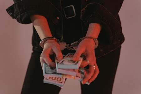 Man stealing cash from stadium